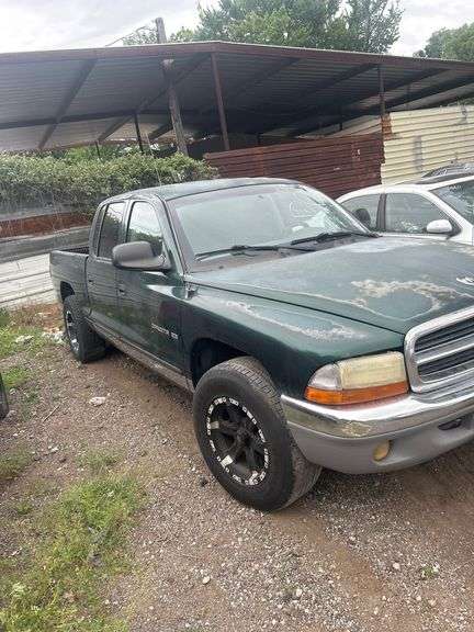 2001 DODGE  DAKOTA