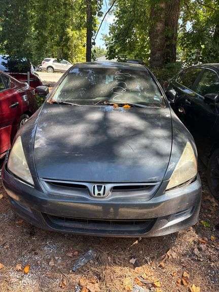 DERELICT PARTS ONLY -2006 HONDA  ACCORD