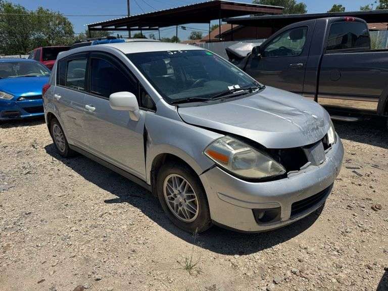 2008 NISSAN  VERSA