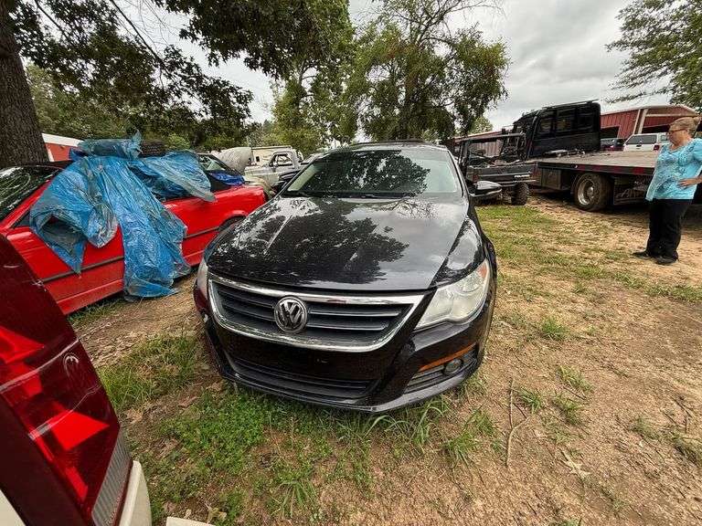2010 VOLKSWAGEN  PASSAT