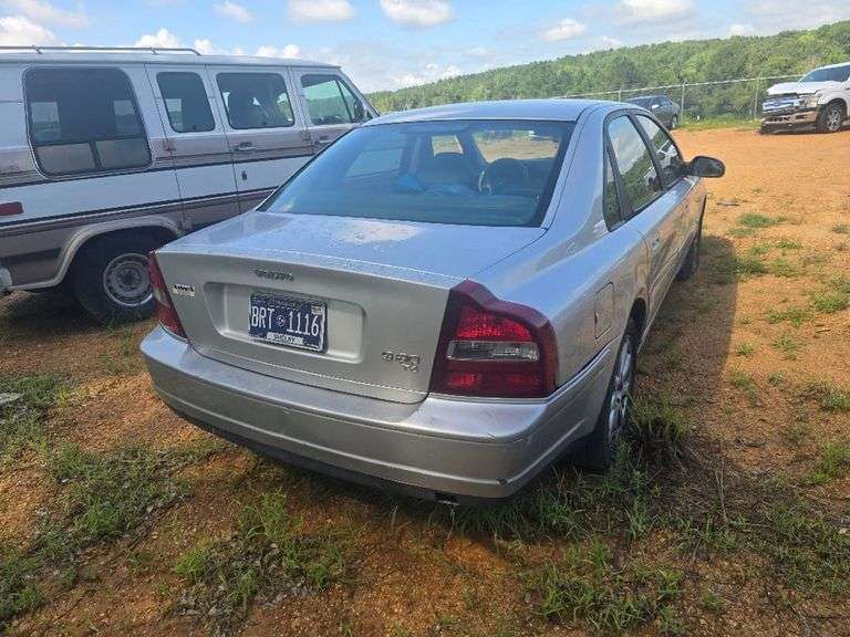 2003 VOLVO  S80