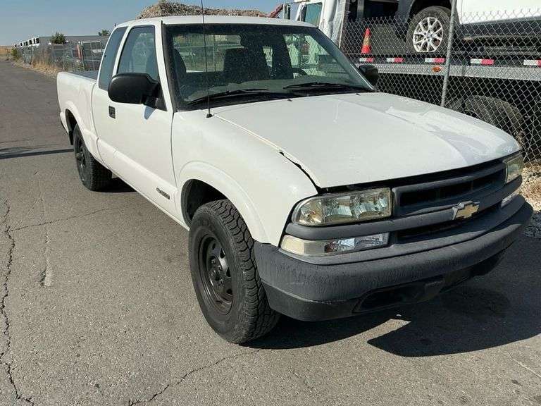 2002 CHEVROLET  S-10 PICKUP