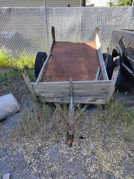 - HOMEMADE  TRAILER