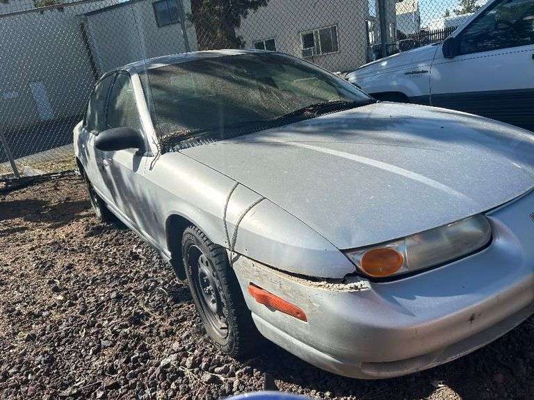 2002 SATURN  SL2