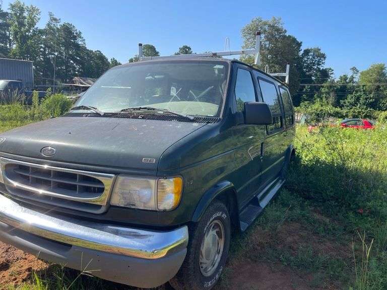 2000 FORD  E-150