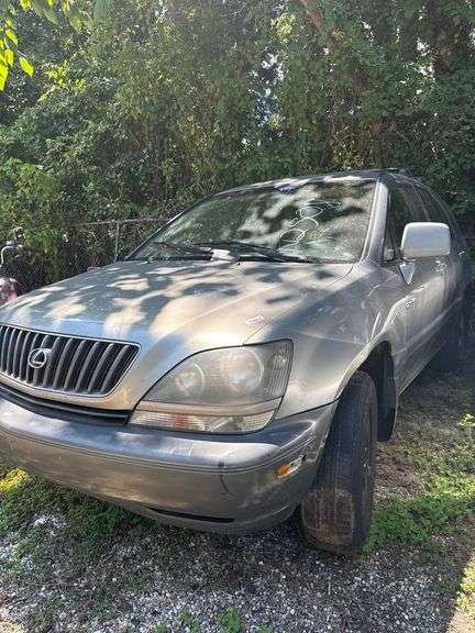 DERELICT PARTS ONLY -2000 LEXUS  RX
