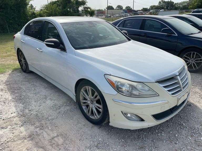 2012 HYUNDAI  GENESIS