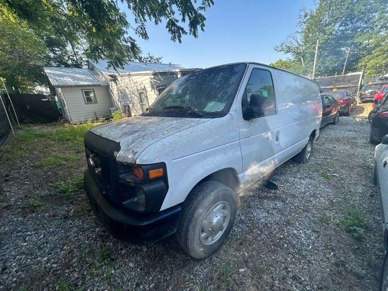 2012 FORD  E-150