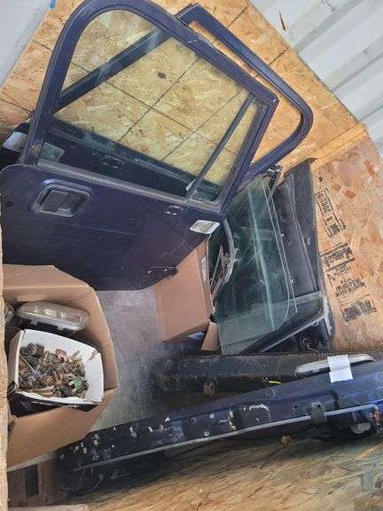 - JEEP   PARTS