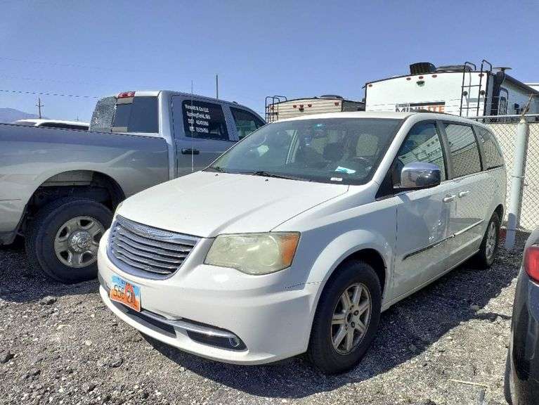 2012 CHRYSLER  TOWN AND COUNTRY