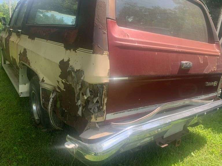 1985 GMC  SUBURBAN