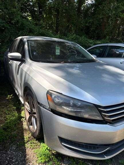 DERELICT PARTS ONLY -2014 VOLKSWAGEN  PASSAT