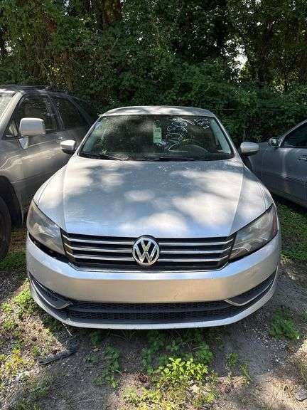DERELICT PARTS ONLY -2014 VOLKSWAGEN  PASSAT