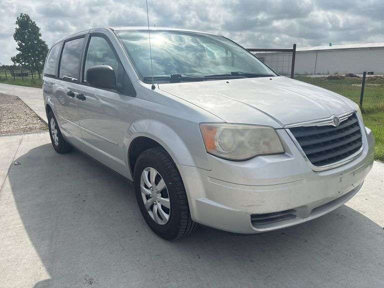 2008 CHRYSLER  TOWN AND COUNTRY