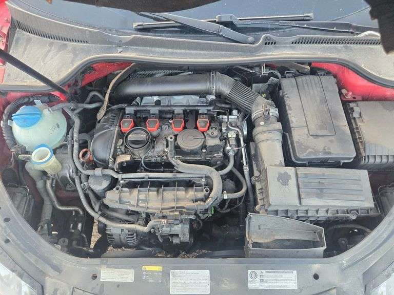 REBUILT SALVAGE-2010 VOLKSWAGEN  EOS