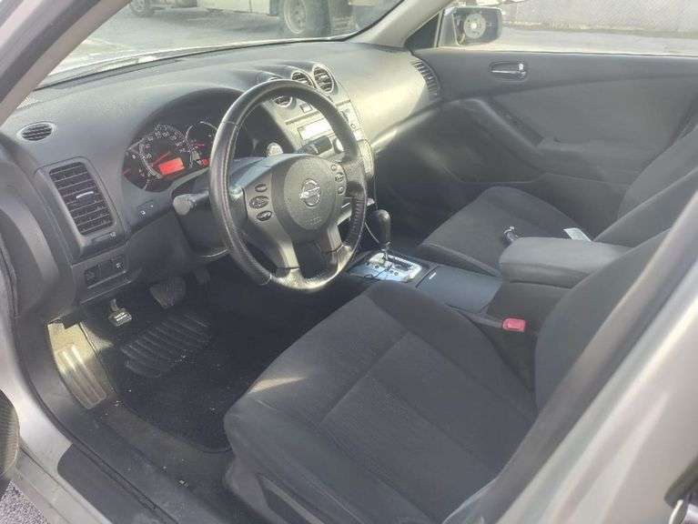 2010 NISSAN  ALTIMA