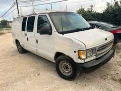 2000 FORD  E-150