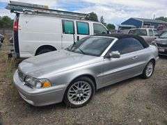 2002 VOLVO  C70