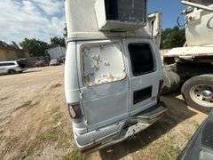 1996 FORD  E-350