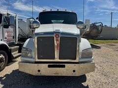 2017 KENWORTH  T880