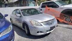 2010 NISSAN  ALTIMA