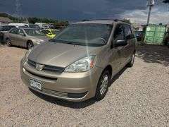 2004 TOYOTA  SIENNA