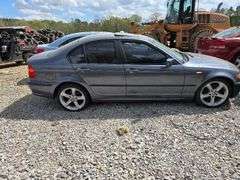 2003 BMW  325I