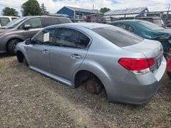 2013 SUBARU  LEGACY