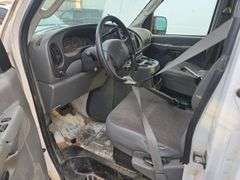 2004 FORD  E-350