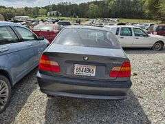 2003 BMW  325I