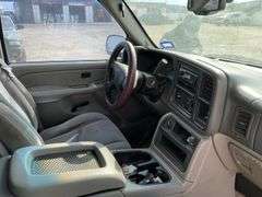 2004 CHEVROLET  SUBURBAN