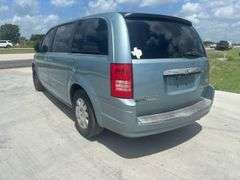 2009 CHRYSLER  TOWN AND COUNTRY