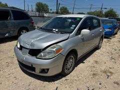 2008 NISSAN  VERSA