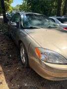 DERELICT PARTS ONLY -2002 FORD  TAURUS