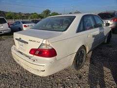 2003 TOYOTA  AVALON