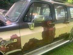 1985 GMC  SUBURBAN