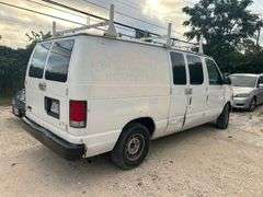 2000 FORD  E-150