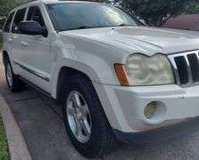 Clean title - 2005 JEEP  GRAND CHEROKEE