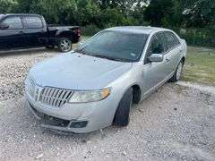 2010 LINCOLN  MKZ