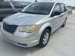 2008 CHRYSLER  TOWN AND COUNTRY