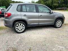 TITLE - 2010 VOLKSWAGEN  TIGUAN