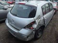 2011 NISSAN  VERSA