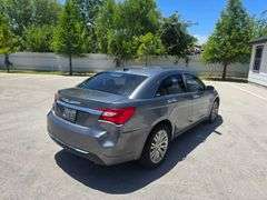 2011 CHRYSLER  200