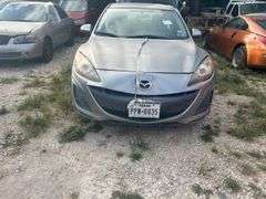 2011 MAZDA  MAZDA3