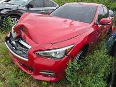 2015 INFINITI  Q50
