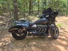2022 TRIUMPH   ROCKET3R BLACK-SPECIAL EDITION