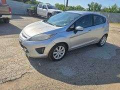 2011 FORD  FIESTA