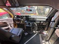 2012 FORD  E-350