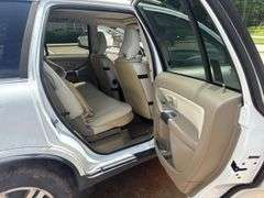 2011 VOLVO  XC90