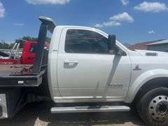 Clean Title - 2022 -  8% Premium fee RAM  5500